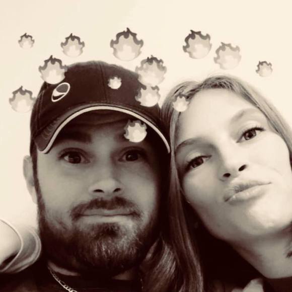 Meet your Posher, Whitney - Picture 1 of 1